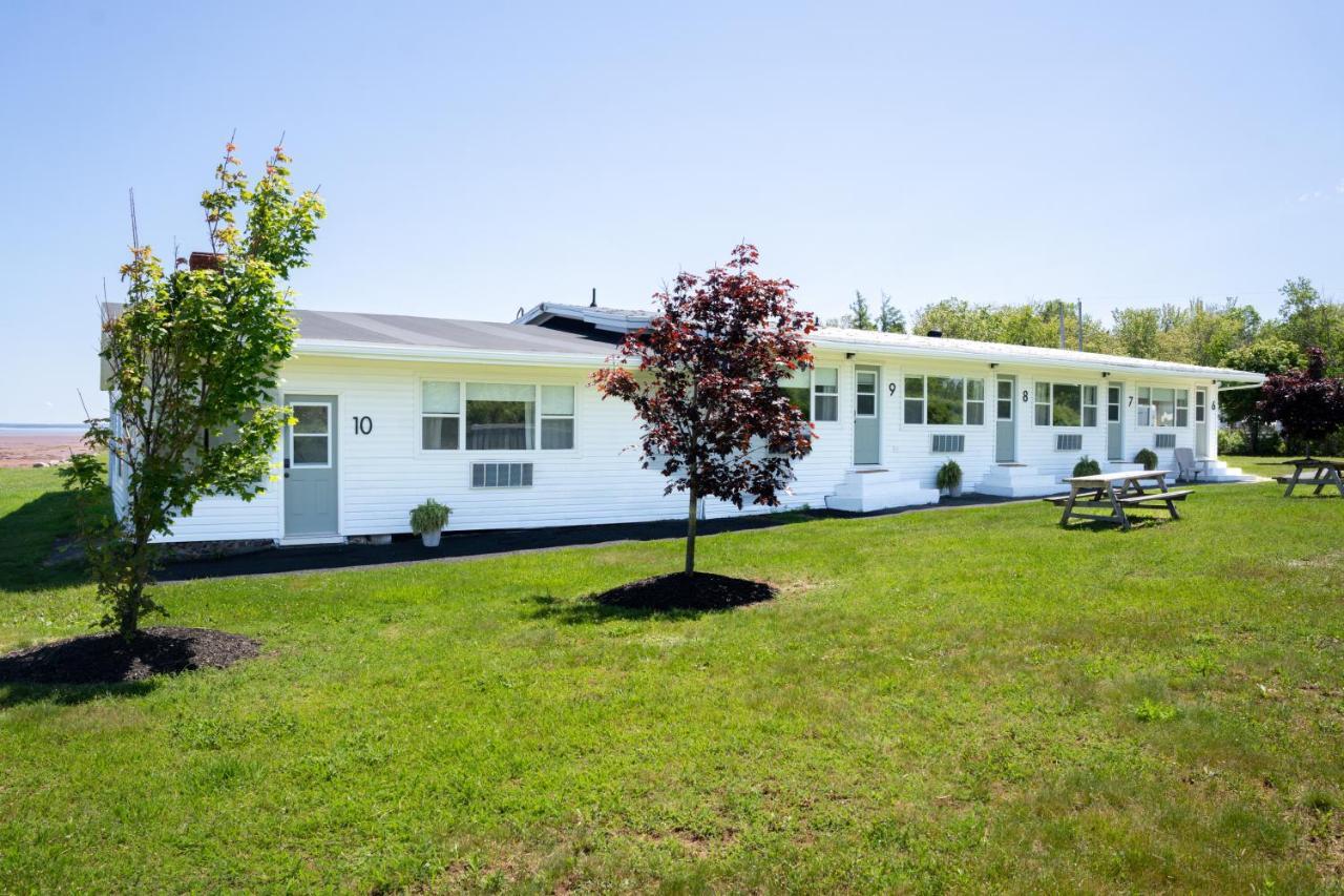 The Breeze Motel Wolfville Exterior photo